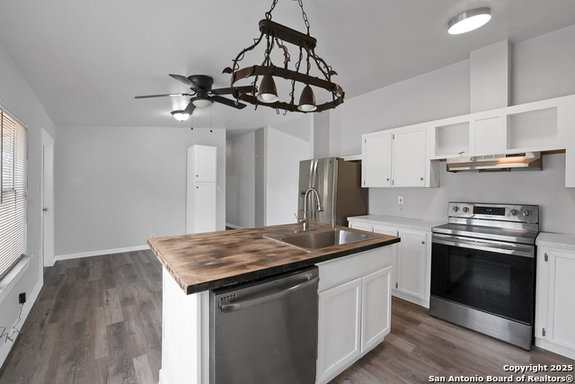 Image 13 of 52 For 145 Sandy Ridge