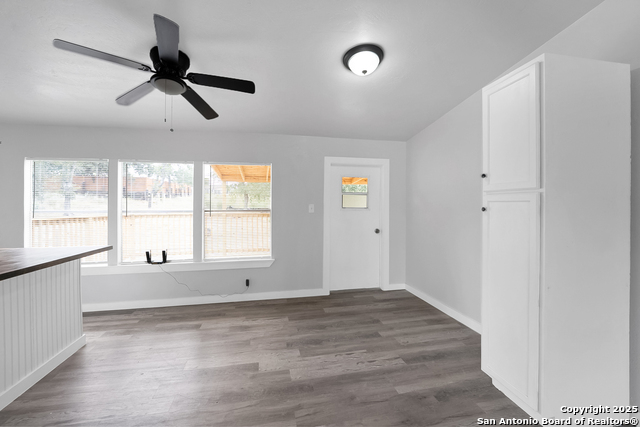 Image 17 of 52 For 145 Sandy Ridge