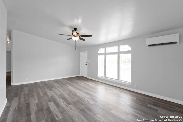 Image 21 of 52 For 145 Sandy Ridge