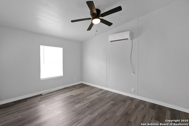 Image 27 of 52 For 145 Sandy Ridge