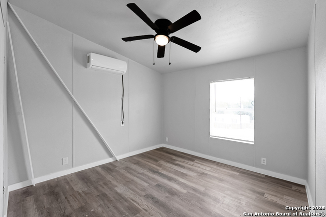 Image 29 of 52 For 145 Sandy Ridge