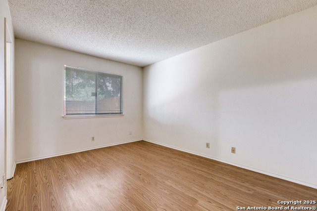 Image 14 of 25 For 9140 Timber Path 3201