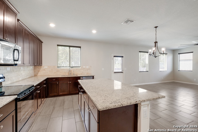 Image 10 of 29 For 533 Sand Trail