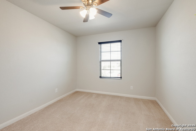 Image 13 of 29 For 533 Sand Trail