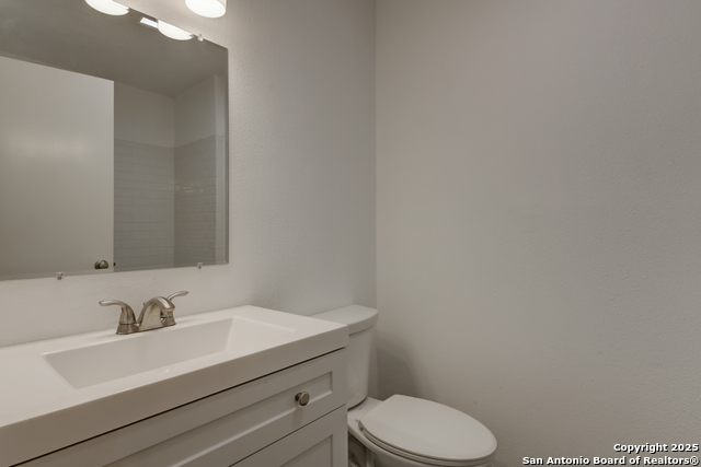 Image 15 of 23 For 409 Beverly  