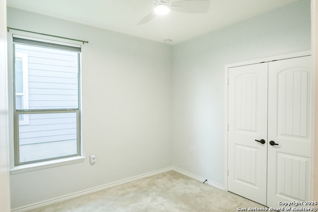 Listing photo id 11 for 6431 Nolina