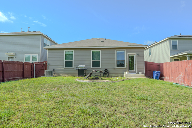 Listing photo id 19 for 6431 Nolina