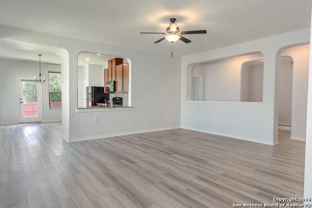 Listing photo id 2 for 6431 Nolina