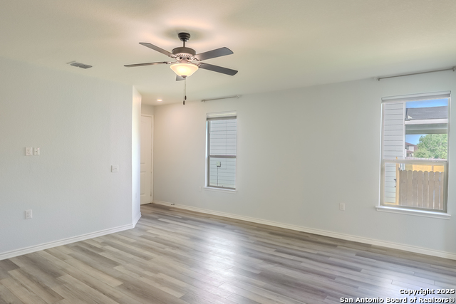 Listing photo id 4 for 6431 Nolina