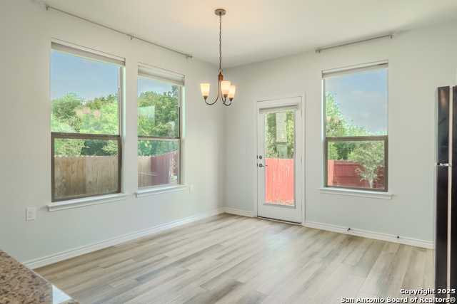 Listing photo id 5 for 6431 Nolina