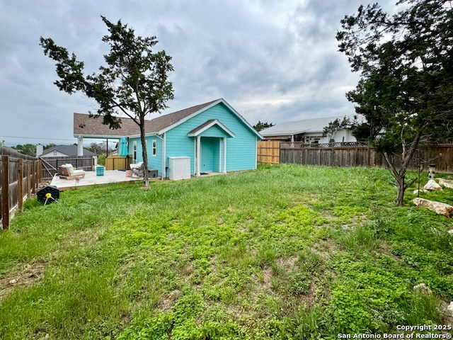 Listing photo id 6 for 1285 Live Oak