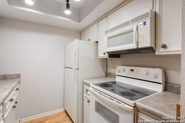 Image 10 of 34 For 2300 Nacogdoches  C210
