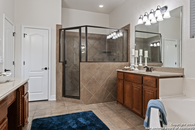 Listing photo id 15 for 9715 Wind Gate Pkwy