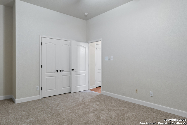 Listing photo id 25 for 9715 Wind Gate Pkwy