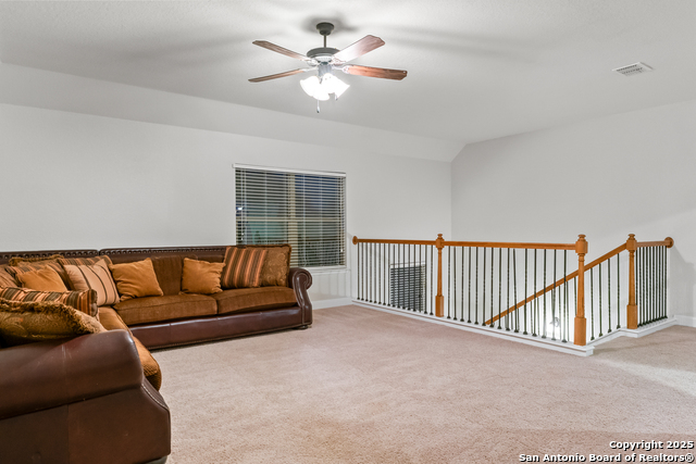 Listing photo id 28 for 9715 Wind Gate Pkwy