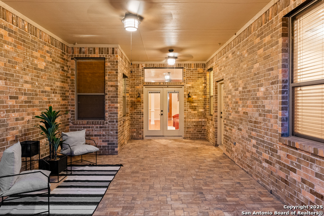 Listing photo id 35 for 9715 Wind Gate Pkwy