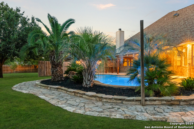 Listing photo id 37 for 9715 Wind Gate Pkwy