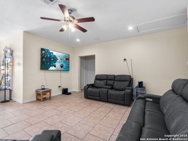 Image 12 of 17 For 9639 Maria Isabell Drive