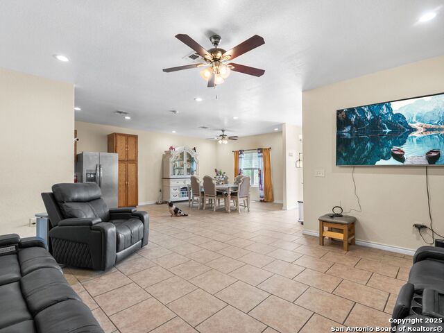Image 13 of 17 For 9639 Maria Isabell Drive