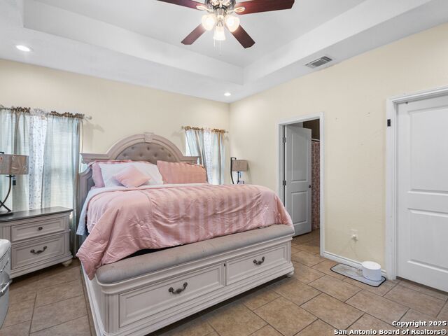 Image 15 of 17 For 9639 Maria Isabell Drive