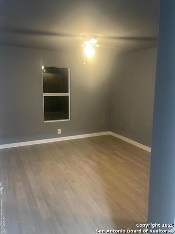 Listing photo id 4 for 3152 Mcarthur