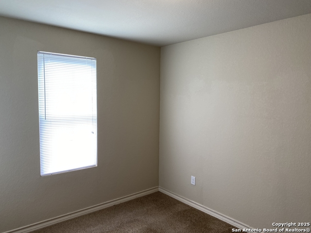 Image 25 of 34 For 6623 Mia Way  102