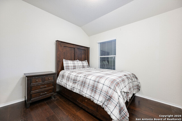 Image 16 of 21 For 7415 Valle Mission