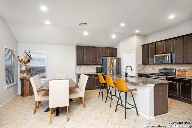 Image 6 of 21 For 7415 Valle Mission