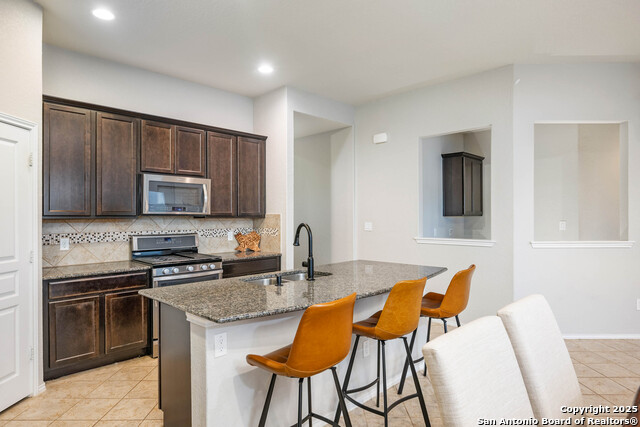 Image 7 of 21 For 7415 Valle Mission