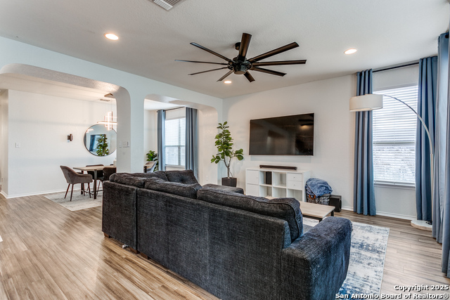 Image 8 of 25 For 8434 Picoso