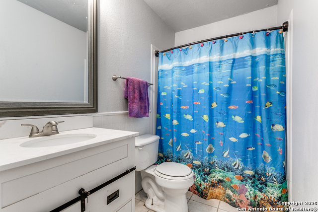 Listing photo id 16 for 5527 Colewood