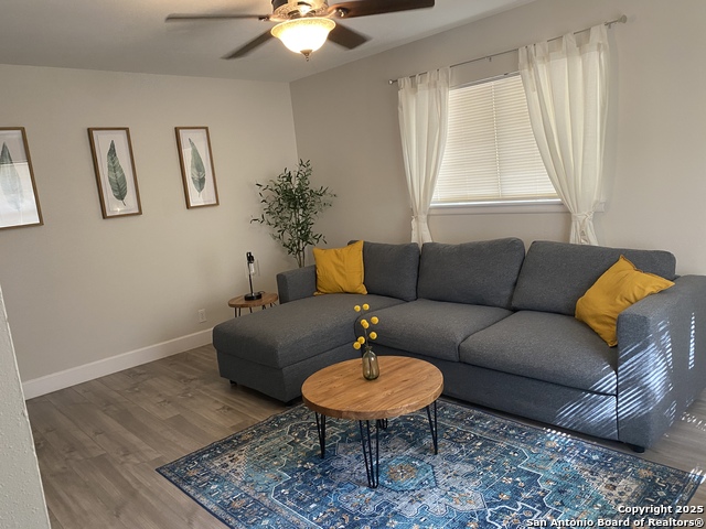 Image 2 of 9 For 10904 Putman Farm