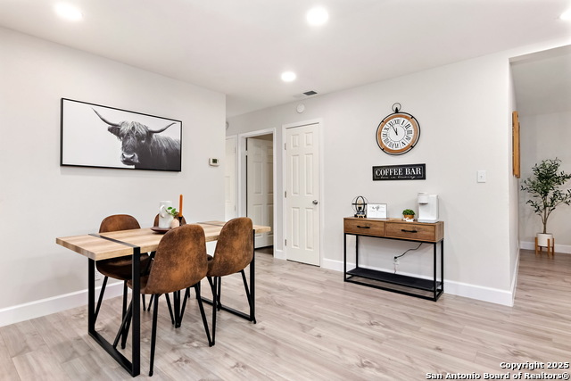 Image 4 of 9 For 10904 Putman Farm