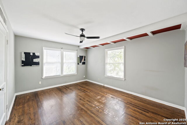 Image 3 of 19 For 2110 Wilson Blvd