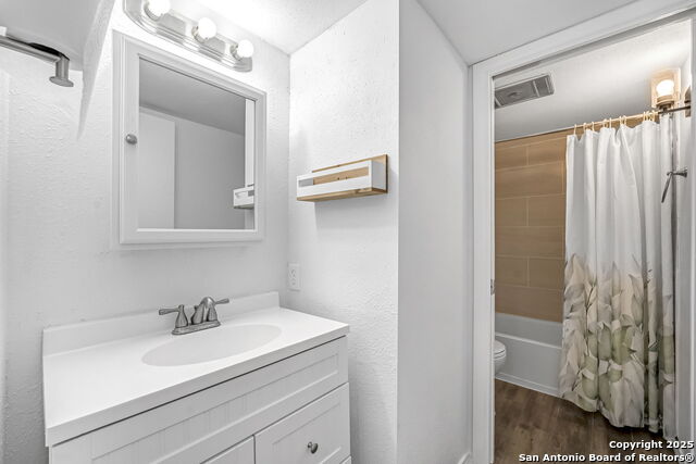 Image 14 of 31 For 6834 Neston Dr