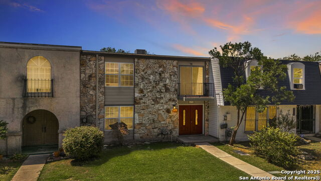 Image 2 of 31 For 6834 Neston Dr