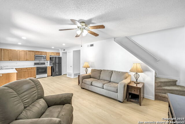 Image 29 of 31 For 6834 Neston Dr