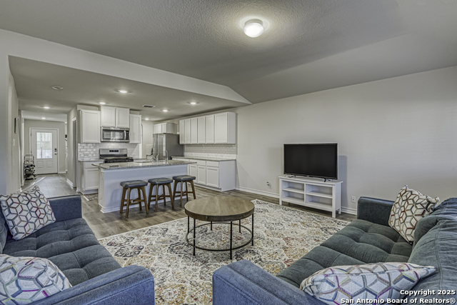 Image 5 of 26 For 4734 Chalk  