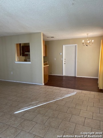 Image 5 of 11 For 9475 Bowen Dr