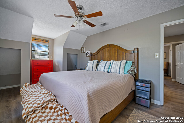 Image 35 of 42 For 2434 Warncke