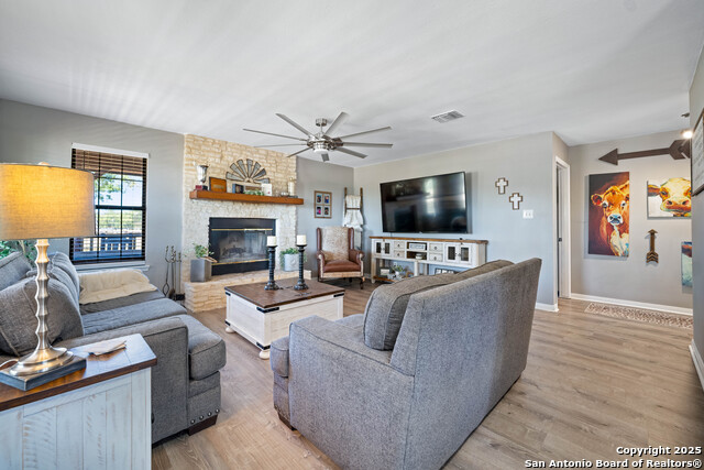 Image 42 of 42 For 2434 Warncke