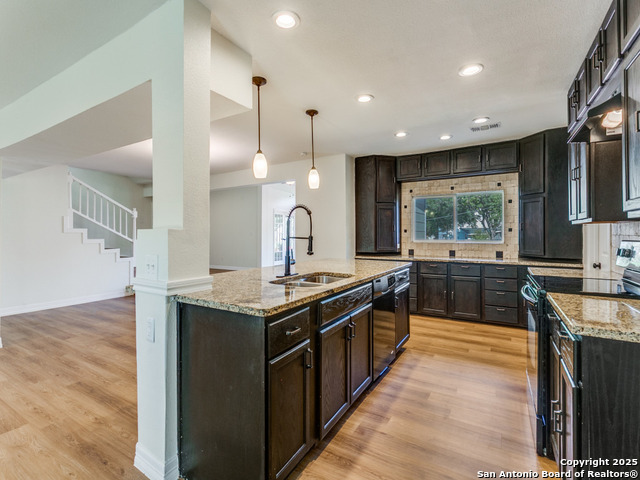 Image 12 of 25 For 8415 Tiffany Dr