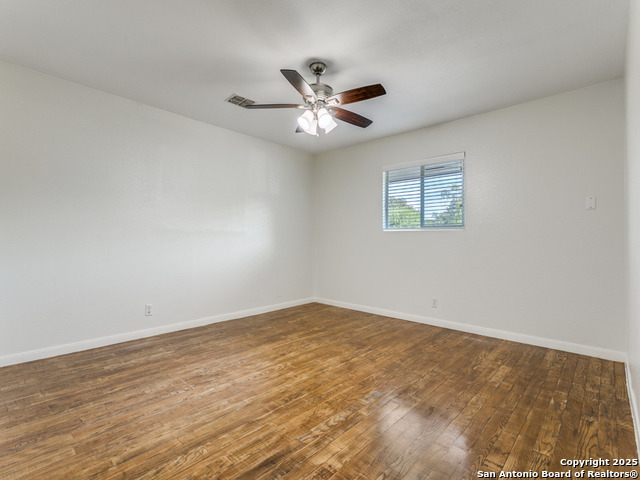 Image 19 of 25 For 8415 Tiffany Dr