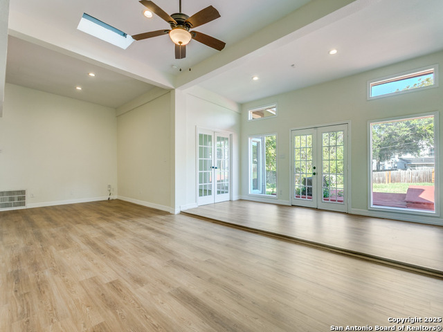 Image 5 of 25 For 8415 Tiffany Dr