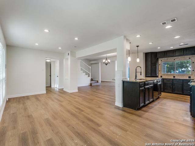 Image 9 of 25 For 8415 Tiffany Dr