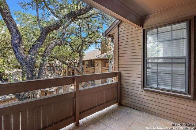 Image 27 of 38 For 10955 Wurzbach Rd  308