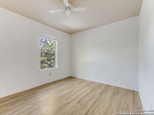 Image 16 of 25 For 4735 Brook North