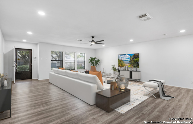 Image 8 of 34 For 3909 Davenport
