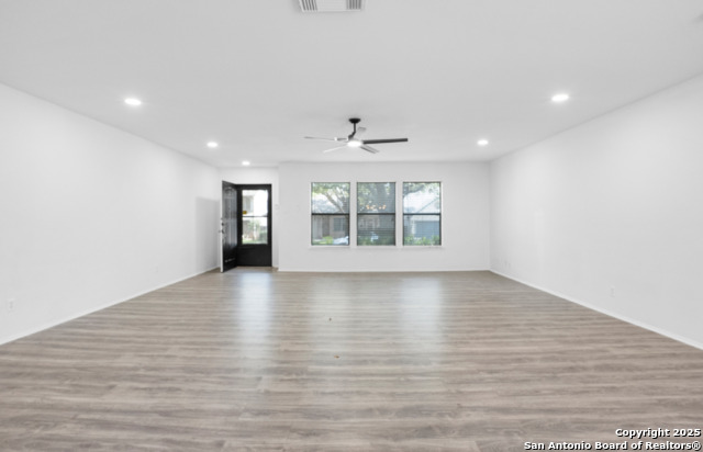 Image 9 of 34 For 3909 Davenport
