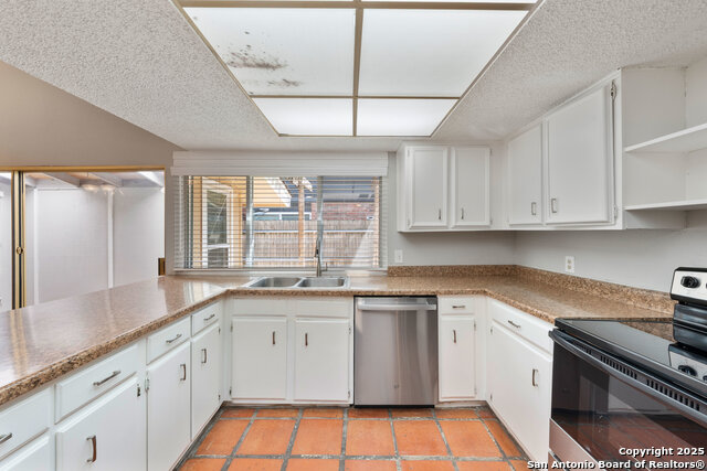 Image 14 of 33 For 9210 Overton